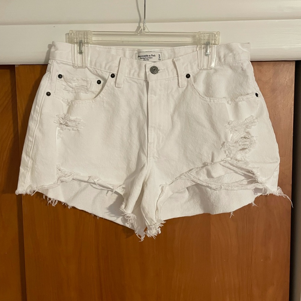 Abercrombie curve love boyfriend shorts 30